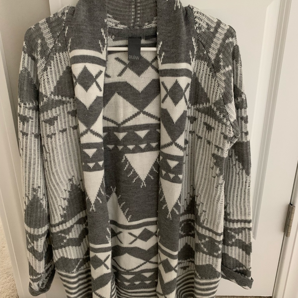 Geometric Open Front Grey and White Cardigan